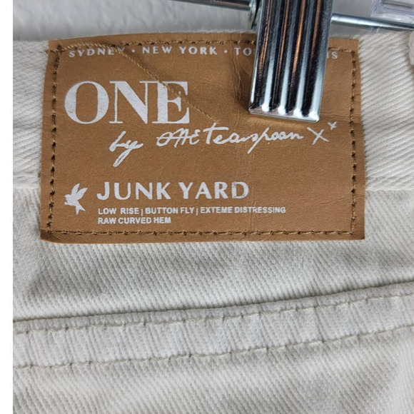 One By One Teaspoon Junk Yard White Turquoise Button Fly Frayed Hem Skirt 25 - Picture 6 of 9